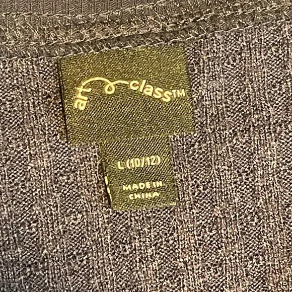 Art Class Blue Long-Sleeve Ribbed Knit Crew Neck Girls Top - Picture 7 of 9